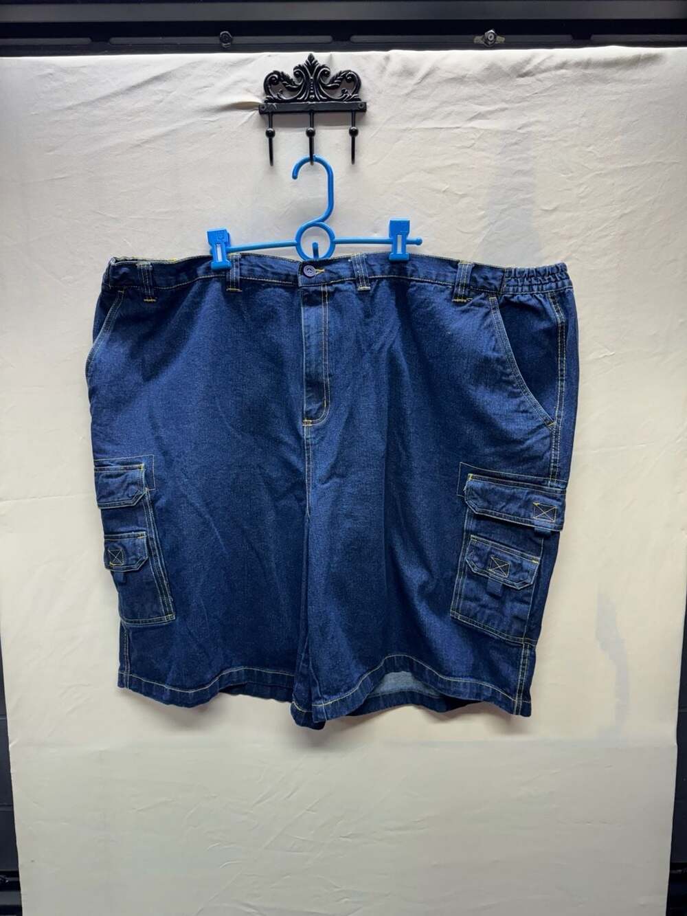 Boulder Creek Trading Company Men's Blue Denim Cargo Shorts Size 58 Big